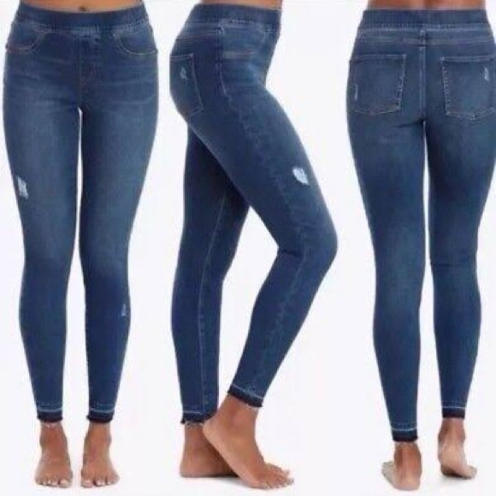 SPANX Jeanish Pull on raw hem jeggingss